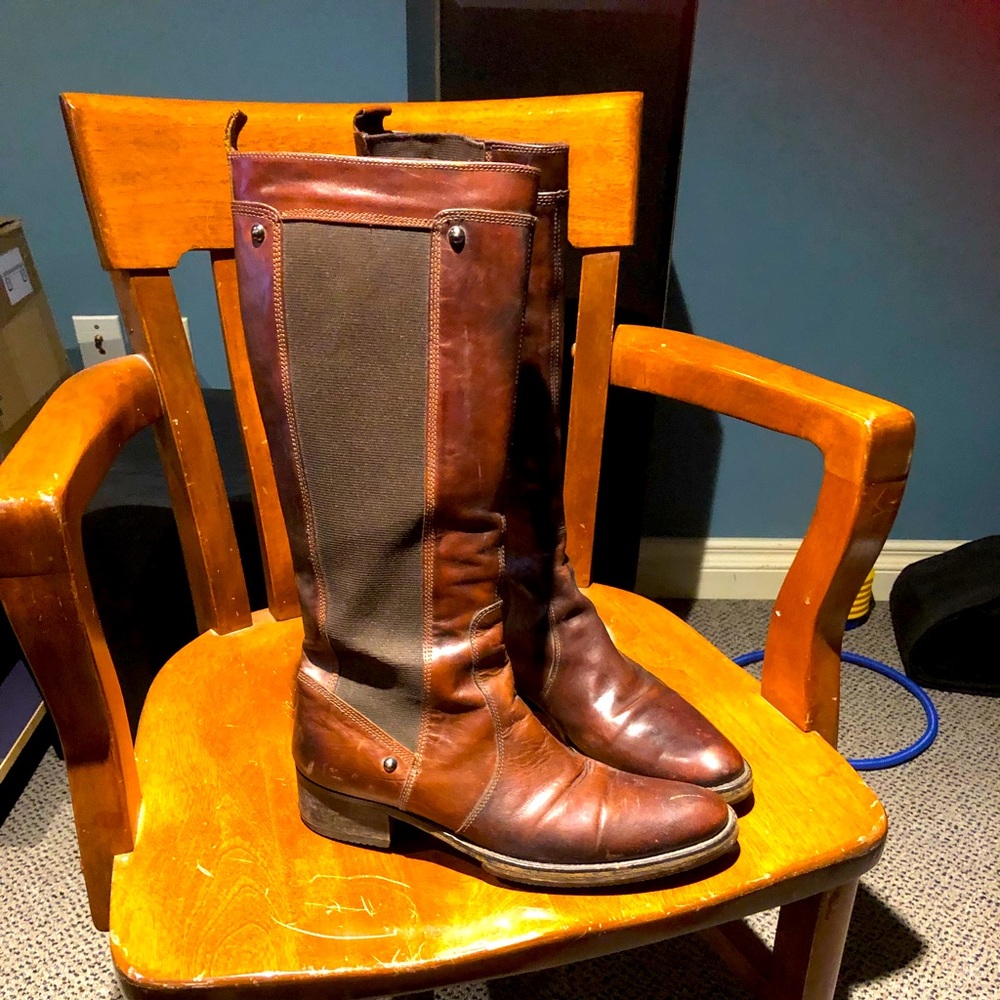 Kenneth Cole leather cowboy style boots
